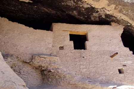 Dziedzictwo archeologiczne: Ruiny Gila Cliff Dwellings w Parku Narodowym