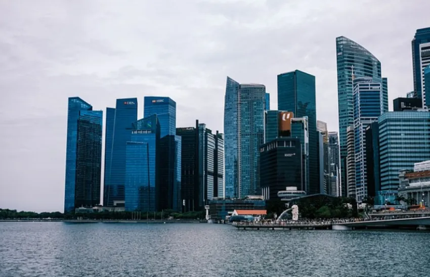 Koloryt i tętno życia Singapuru nocą