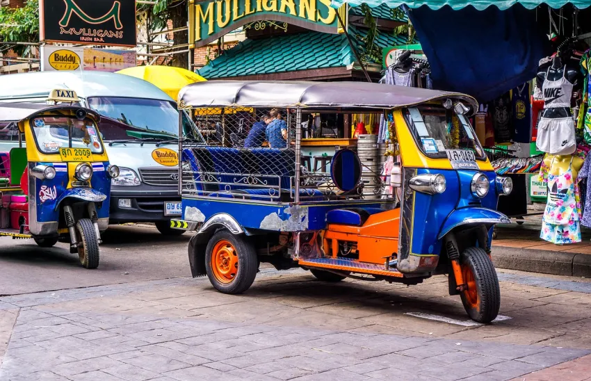 Jak poruszać się po Bangkoku transportem publicznym i prywatnym