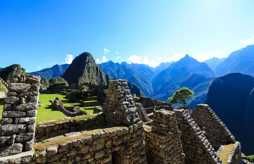 Majestatyczne Machu Picchu - Starożytne Inkańskie Miasto w Peru